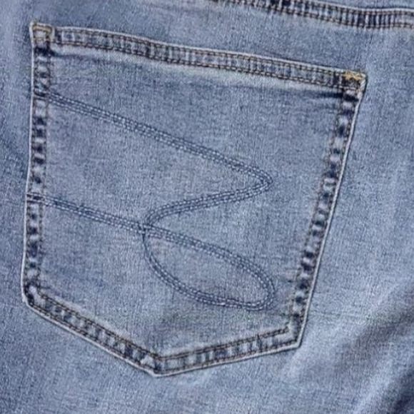 Seven7 Womens Bermuda Mid Rise Stretch Denim Short Thrive Size 12 - Picture 7 of 7